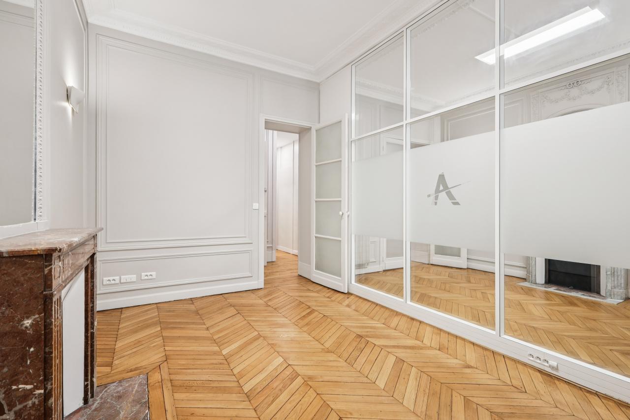 Bureau Paris 197m² Location bureau Paris OLBUR2427225 3